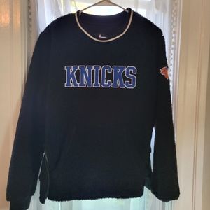 Knicks L black pullover